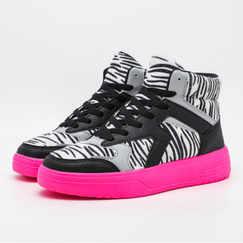 Europietiško ir amerikietiško gatvės stiliaus zebro rašto madingi vidutinio aukščio riedlenčių bateliai, lauko laisvalaikio sportbačiai, madingi visų rungtynių porų madingi bateliai
