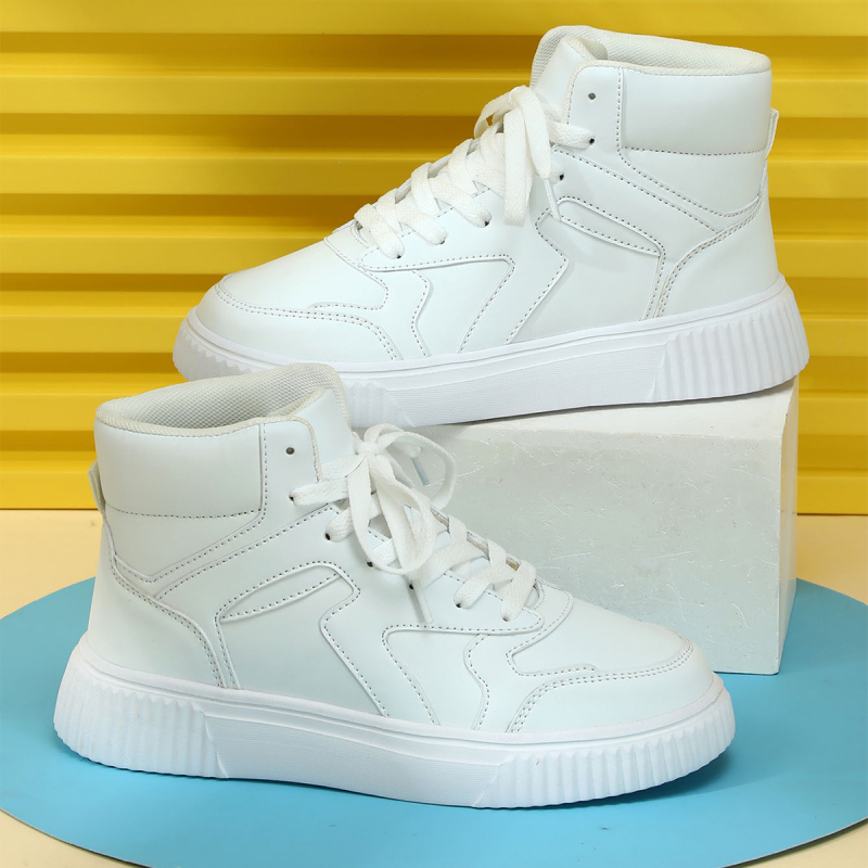 Europietiško ir amerikietiško gatvės stiliaus zebro rašto madingi vidutinio aukščio riedlenčių bateliai, lauko laisvalaikio sportbačiai, madingi visų rungtynių porų madingi bateliai