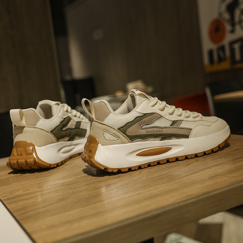 2025 kora tavaszi külkereskedelmi új férfi cipők, csúszásmentes, kopásálló, puha talpú, alkalmi cipők, divatos futócipők férfiaknak
