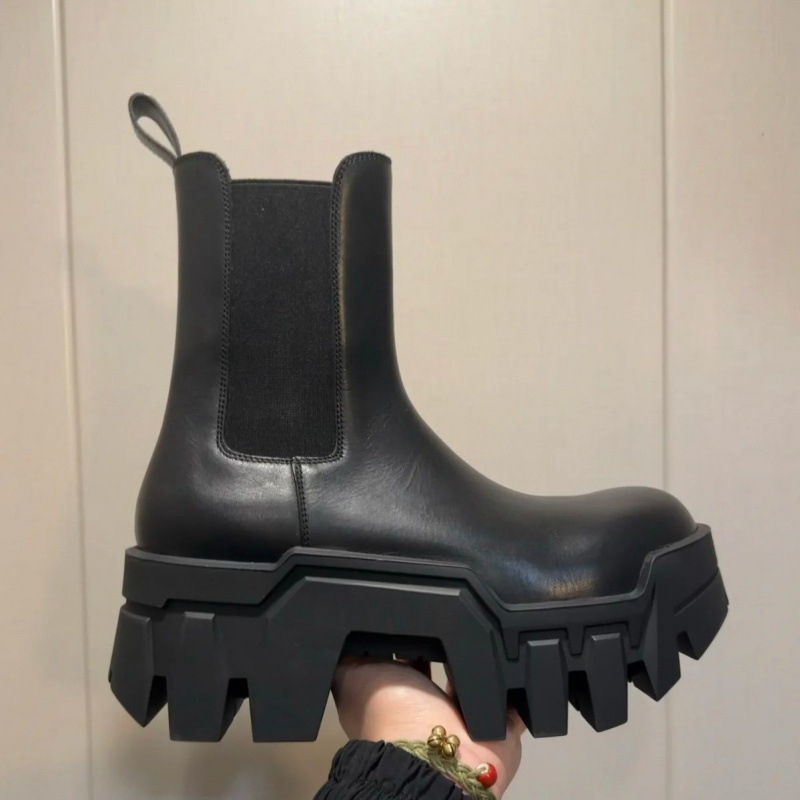 Pariisi uued buldooseri kõrged Chelsea saapad paksu tallaga, suurendatud nahast tipptasemel Briti stiilis paksu tallaga Ma Jinjin