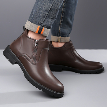 Ypač didelių dydžių vyriški rudens ir žiemos batai „Chelsea“ stiliaus, patogūs, šilti, laisvalaikio odiniai batai.