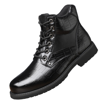 Nauji, plius dydžio vyriški retro stiliaus odiniai laisvalaikio batai, madingi, vidutinio aukščio, dryžuoti Martino aulinukai su kutais.