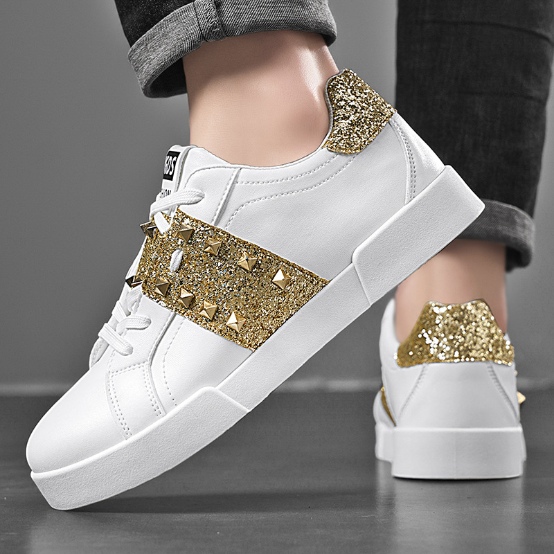 Határokon átnyúló új férfi cipők tavaszi és nyári szabadtéri férfi alkalmi sport lapos cipők lélegző divatos cipők diákoknak és tinédzsereknek