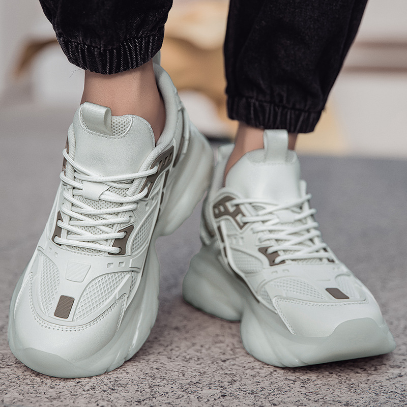 Sügiseks kõrgust suurendavad 6,8 cm meeste tossud, põrutust neelavad paksu tallaga mitmekülgsed isakingad, hingavad igapäevaseks vabaaja trendikad