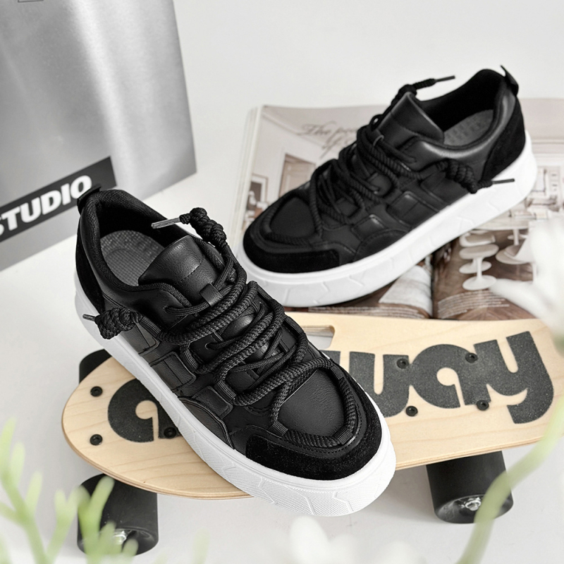 Pantofi albi pentru bărbați 2024 Vara stil japonez versatil respirabil cu talpă groasă ușoară de nișă pantofi casual pentru bărbați