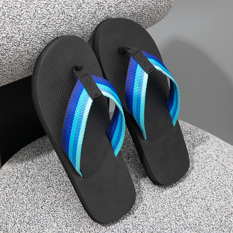 Nauji juokingi, kūrybingi, seksualūs, storapadžiai paplūdimio laisvalaikio šlepetės, sandėlyje. Jau nekalbant apie plaukų kartą.