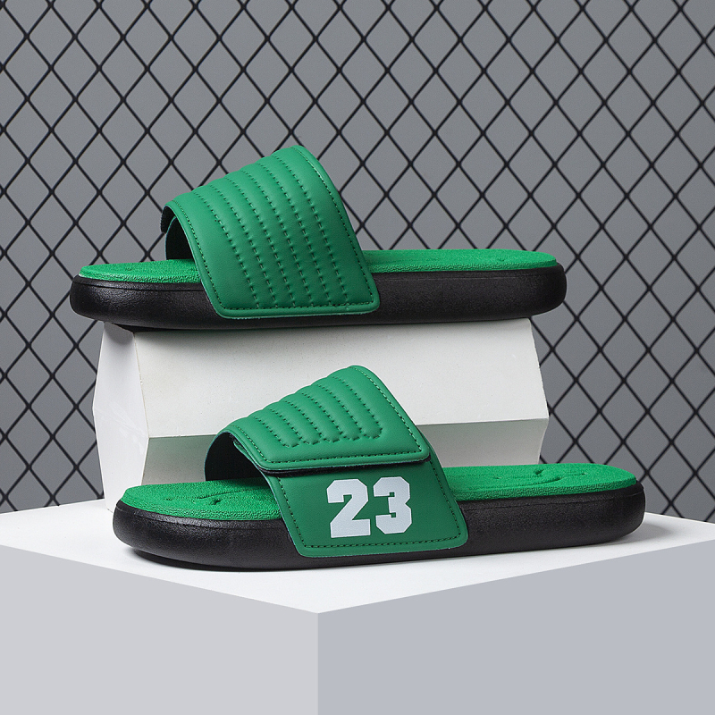 Letné plážové papuče, protišmykové, európske a americké módne pánske slávnostné papuče