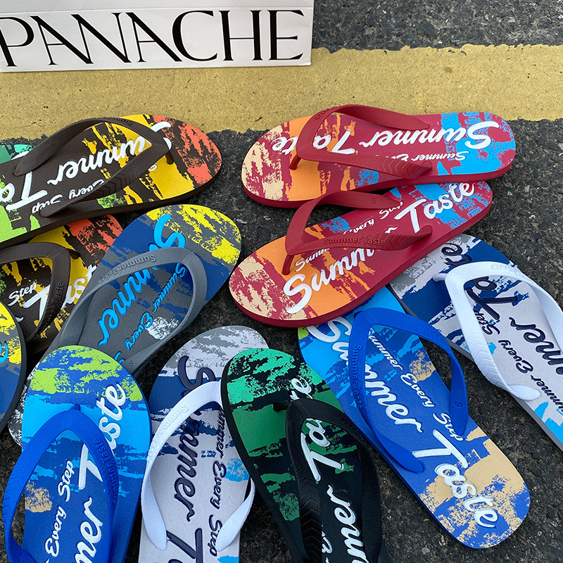 Naujos grafiti stiliaus šlepetės, vyriškos vasaros mados viršutiniai drabužiai, vyriškos šlepetės su asmenybės neslystančiomis šlepetėmis, madingos paplūdimio basutės