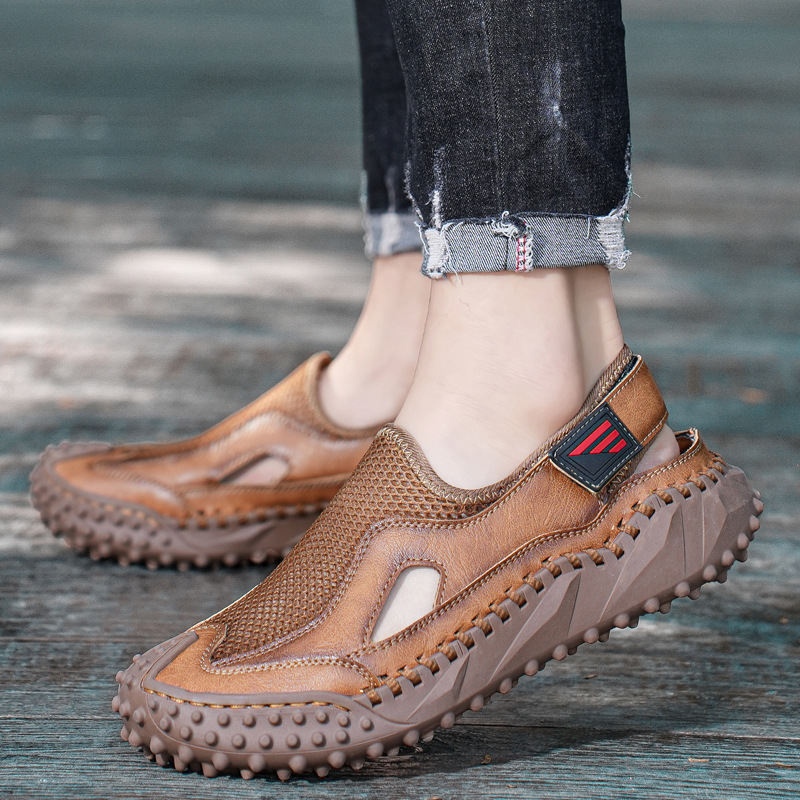 Letné pánske sandále s krytou špičkou z roku 2024, zahraničný obchod, plus size, hrubé podrážky, ručne šité, priedušné, ležérne sieťované topánky