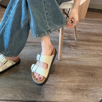 Letné nové topánky Birkenstock 2024, ležérne papuče, dámske letné outfity, topánky Birkenstock s prackou na opasok, polovičné papuče