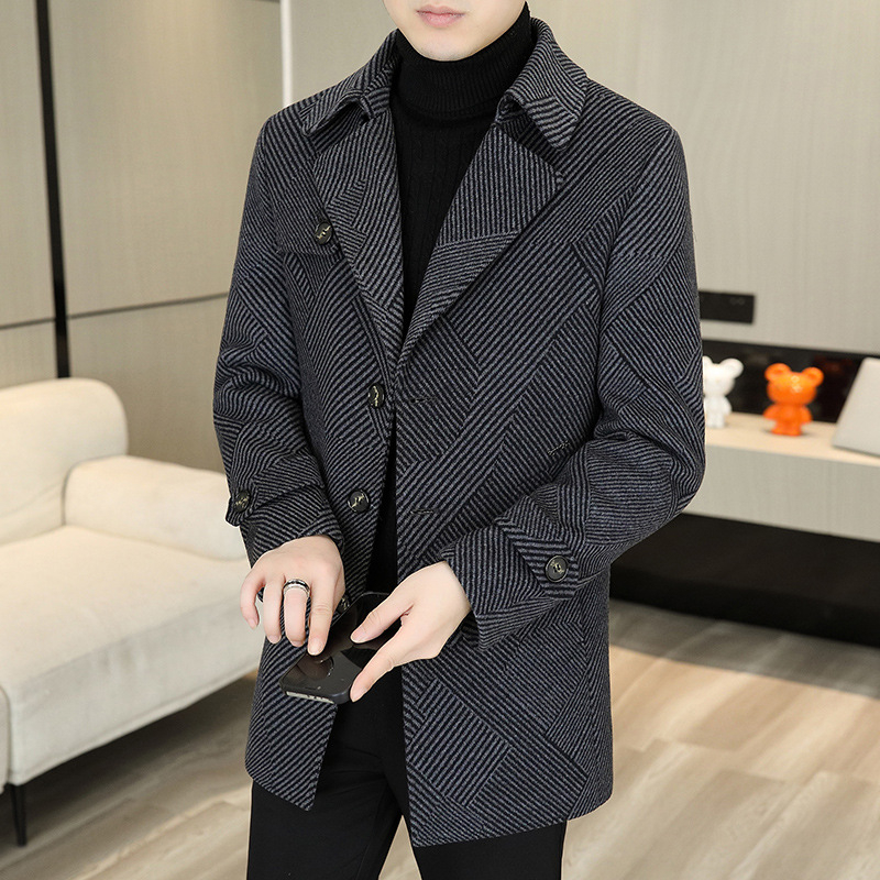 Vyriškas vidutinio ilgio kašmyro vilnonis paltas, madingas, vidutinio ilgio, rudens ir žiemos laisvalaikio stiliaus, kašmyro vilnonis paltas vyrams su vakarietiška apykakle.