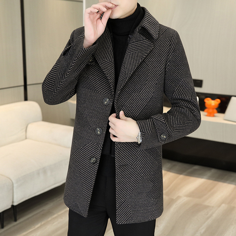 Vyriškas vidutinio ilgio kašmyro vilnonis paltas, madingas, vidutinio ilgio, rudens ir žiemos laisvalaikio stiliaus, kašmyro vilnonis paltas vyrams su vakarietiška apykakle.