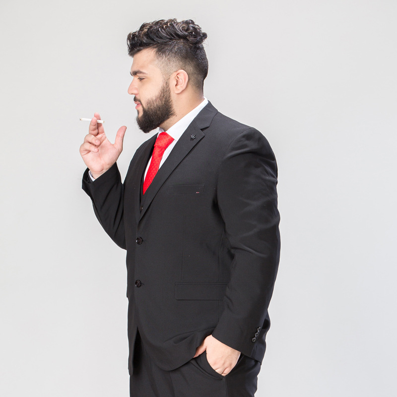 Didelio dydžio vyriškas laisvas rudens ir žiemos vidutinio amžiaus laisvalaikio verslo kostiumas, plius dydžio storas vyras, riebus korėjietiško stiliaus gražus kostiumas