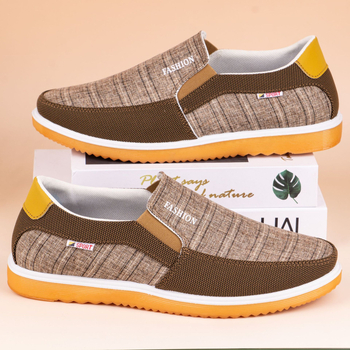2025. gada pavasara un vasaras jauni apavi vīriešiem korejiešu modes vīriešu ikdienas apavi modernas universālas dēļu kurpes elpojošas audekla kurpes vīriešiem