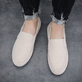 2025. gada vasaras jauni elpojoši apavi ar cepurēm, vīriešu apavi, korejiešu modes mokasīni, jauniešu ikdienas apavi, moderni apavi