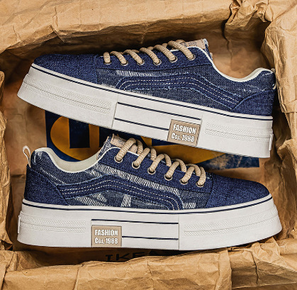 Vīriešu ikdienas apavi ar zemu augšdaļu, biezu zoli un audekla apavi no pārrobežu plus izmēra 2025. gada pavasara sprādzieniem.