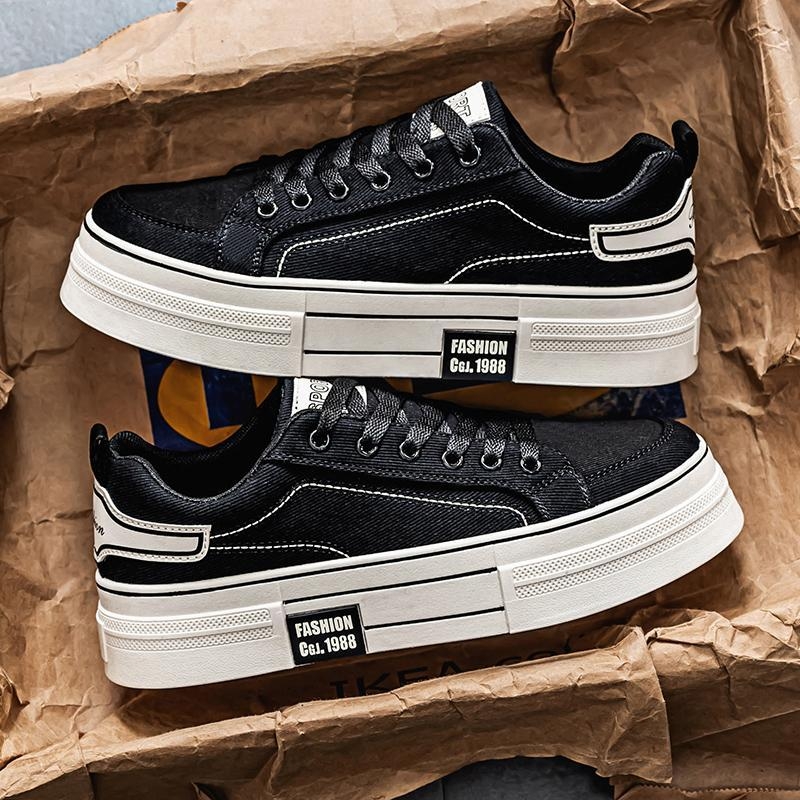 Vīriešu ikdienas apavi ar zemu augšdaļu, biezu zoli un audekla apavi no pārrobežu plus izmēra 2025. gada pavasara sprādzieniem.