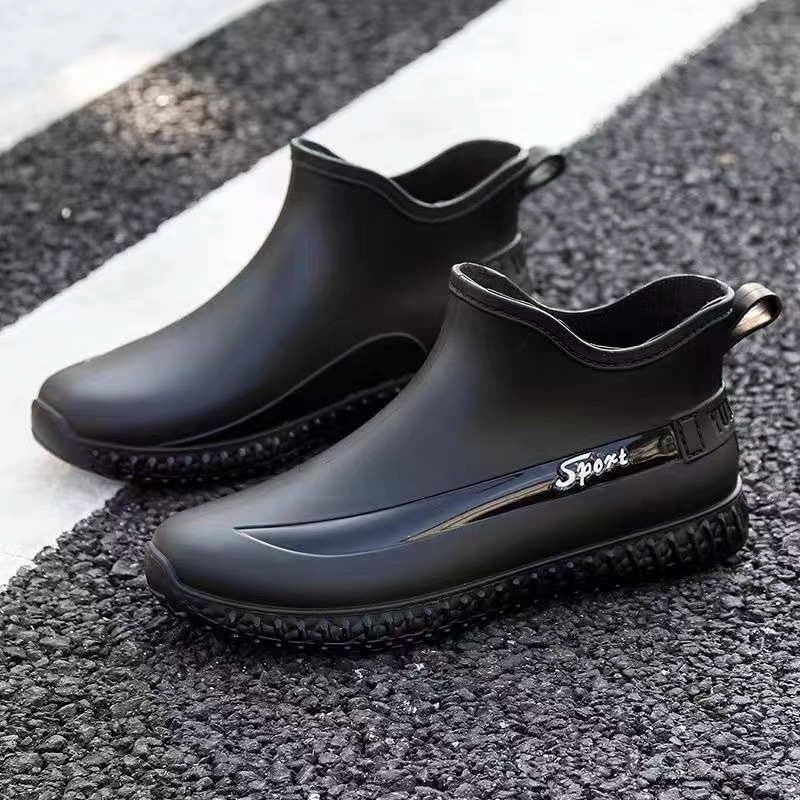 Lühikesed veekindlad kingad fliisvoodriga meeste õues kasutamiseks mõeldud kummist kingad köögiks ja ehitusplatsiks mõeldud kummikud täiskasvanutele mõeldud libisemiskindlad meeste kummikud talveks