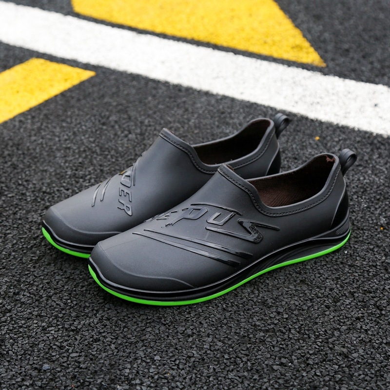 Ανδρικά παπούτσια νερού Cross-Border, νέες φλατ αντιολισθητικές μπότες βροχής, αδιάβροχες, ζεστές, μονόχρωμες, ανοιξιάτικες και φθινοπωρινές ανδρικές μπότες βροχής