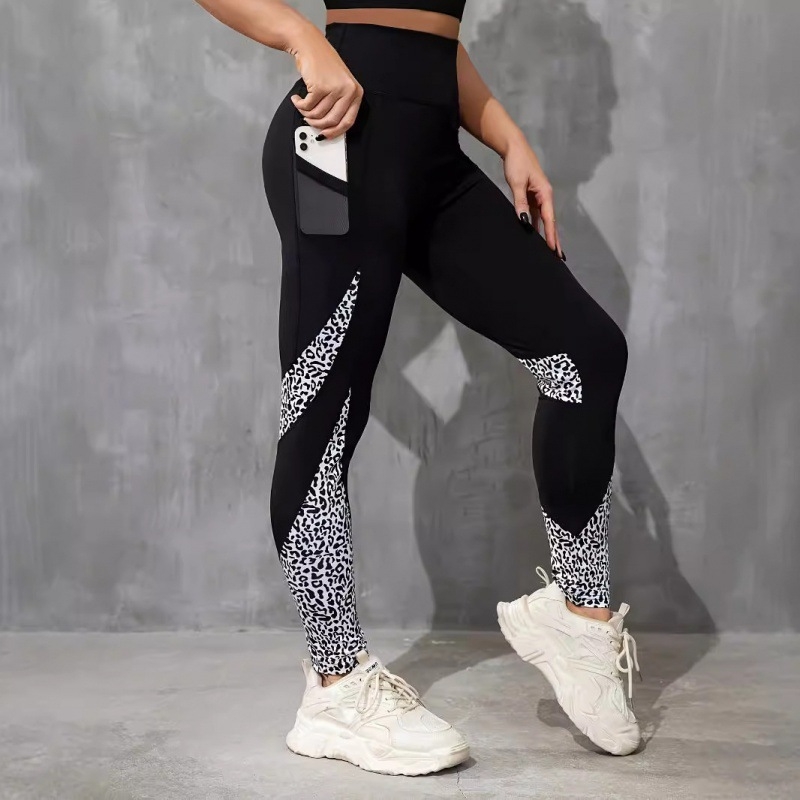 Határokon átnyúló, Európa és az Egyesült Államok határain átnyúló, új, kontrasztos színű varrású, divatos, magas derekú, feszes sport jóganadrág, leggings, amely kívül is viselhető.