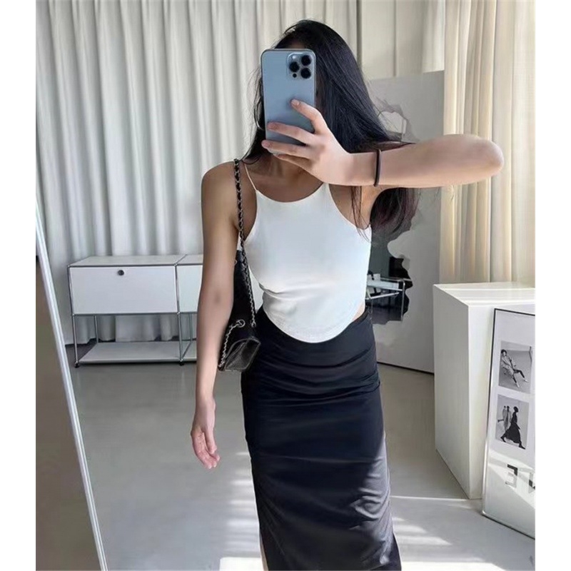 Prekrasan ženski ljetni tanki top s malim remenom i jastučićima za prsa, jednodijelni gornji dio, osnovni kaput, ženski veleprodajni