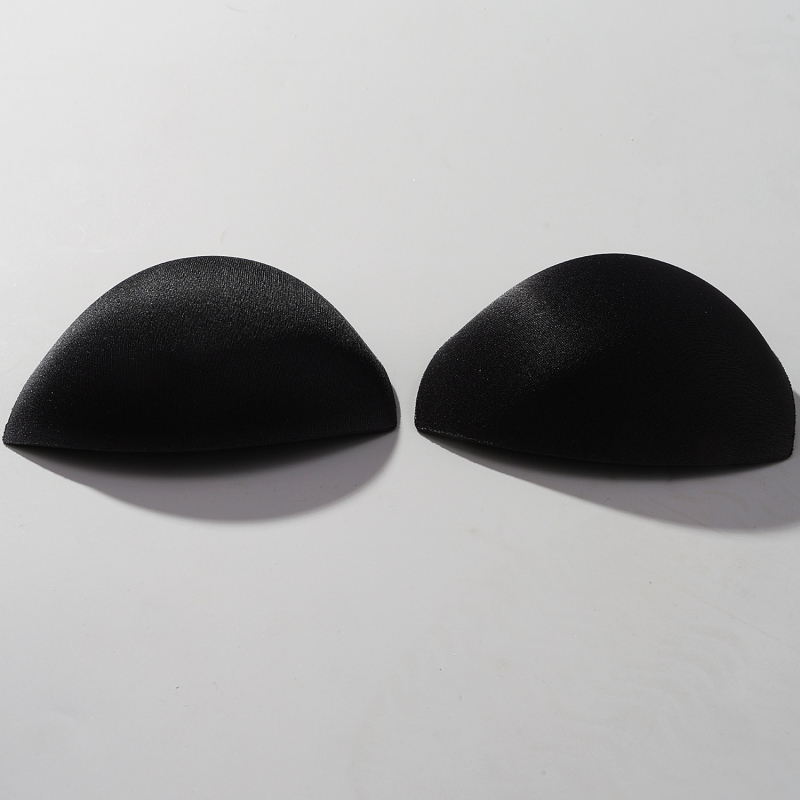 Kolmnurkne rinnapadi nailonist, kaheksa auguga, riidest tihedusega käsnja rinnapadi, ujumistrikoo rihm, vormiv aluspesu sisetükk