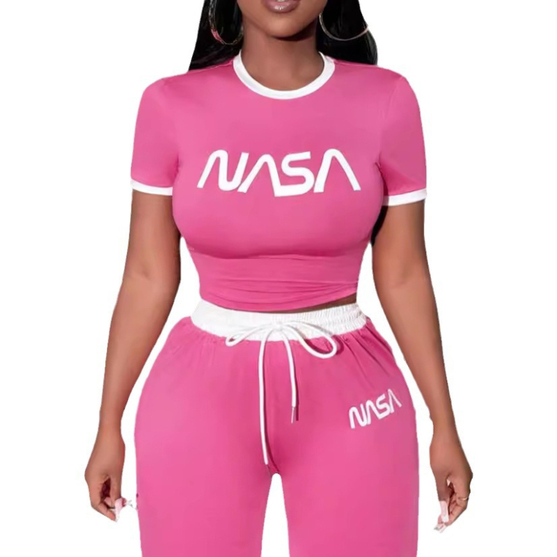 Sexy súprava s farebnými blokmi, okrúhlym výstrihom, krátkym rukávom a šnurovacími nohavicami s vysokým pásom