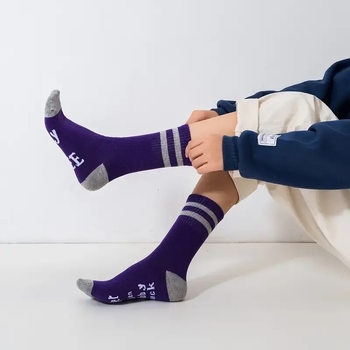 Доби е безплатен памучни чорапи Доби до средата на прасеца, чорапи с трансграничен дизайн, памучни чорапи, нови модни памучни чорапи с букви до средата на прасеца