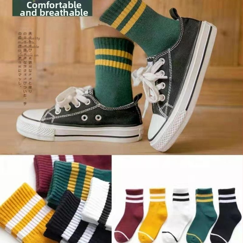 Bērnu zeķes Pavasara un rudens vidēja garuma zeķes Zēnu un meiteņu kokvilnas zeķes Korejiešu sporta zeķes jauniem skolēniem