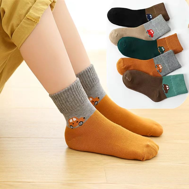 Bērnu zeķes Pavasara un rudens vidēja garuma zeķes Zēnu un meiteņu kokvilnas zeķes Korejiešu sporta zeķes jauniem skolēniem