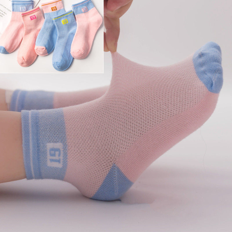 Bērnu zeķes Pavasara un rudens vidēja garuma zeķes Zēnu un meiteņu kokvilnas zeķes Korejiešu sporta zeķes jauniem skolēniem