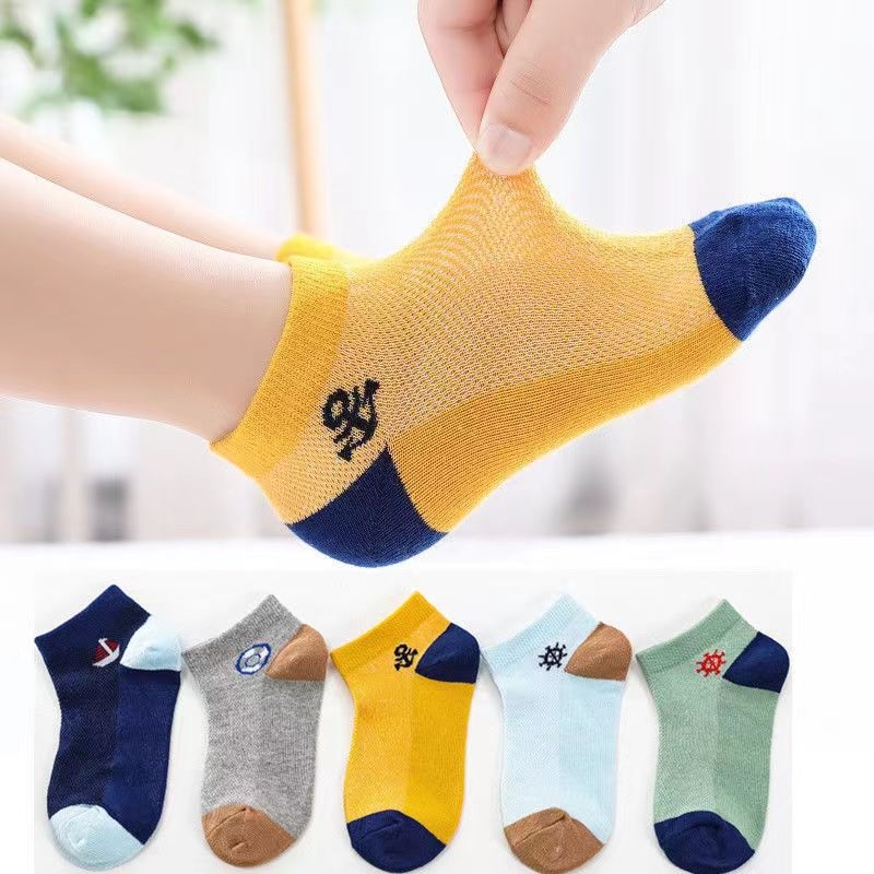Bērnu zeķes Pavasara un rudens vidēja garuma zeķes Zēnu un meiteņu kokvilnas zeķes Korejiešu sporta zeķes jauniem skolēniem