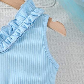 Διασυνοριακή 24χρονη καλοκαιρινή ολόσωμη φόρμα με δαντέλα και ντεκολτέ, μια γενιά μαλλιών, νέα και μοντέρνα, χωρίς μανίκια και δαντέλα.