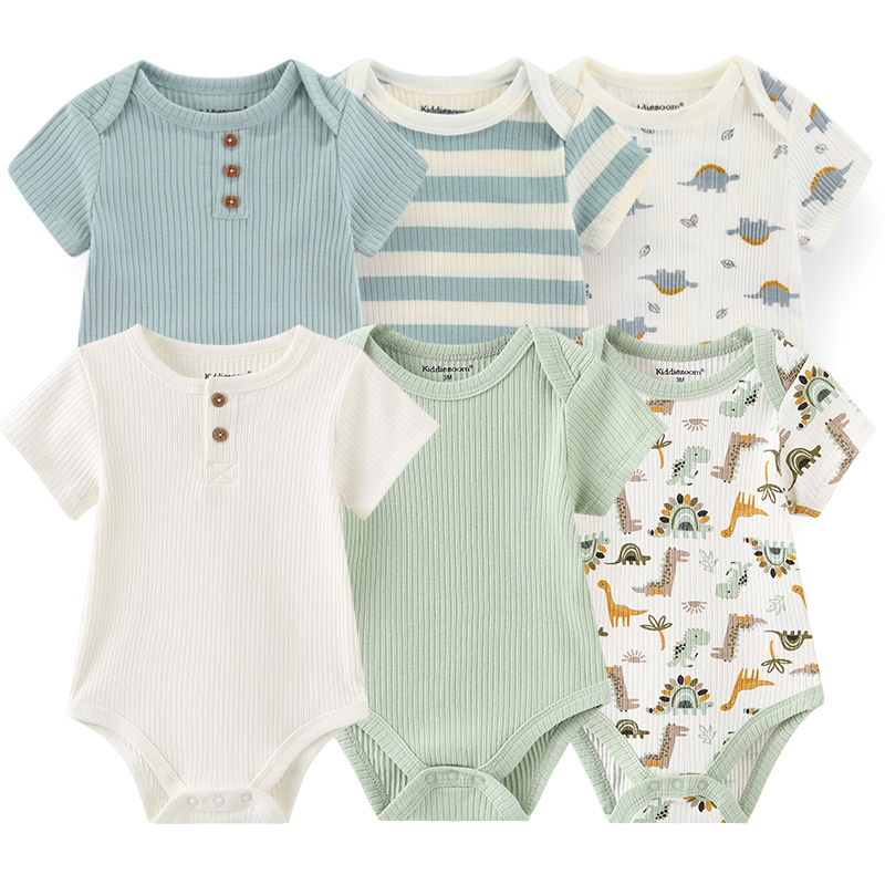 Vastsündinu soonikkoes kootud beebiriided, täispuuvillast lühikeste varrukatega kolmnurkne body, puhas puuvillamaterjal