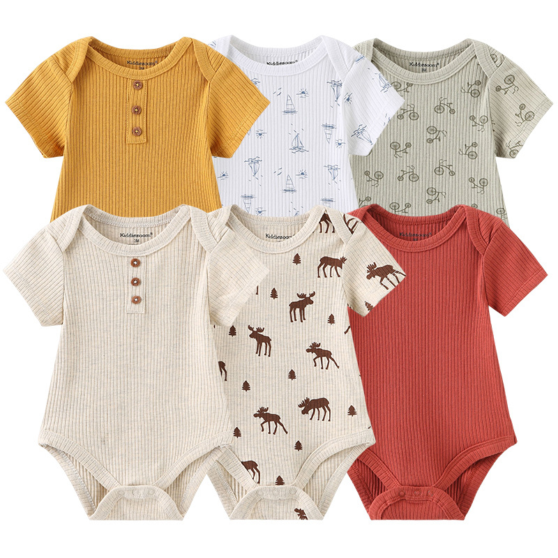 Vastsündinu soonikkoes kootud beebiriided, täispuuvillast lühikeste varrukatega kolmnurkne body, puhas puuvillamaterjal