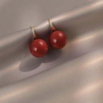 Honkongo stiliaus bordo spalvos aukštakulniai ir auskarai su auskarais, 2024 m. nauji moteriški raudoni perlų auskarai, prieinami, prabangūs, universalūs, aukštos klasės.