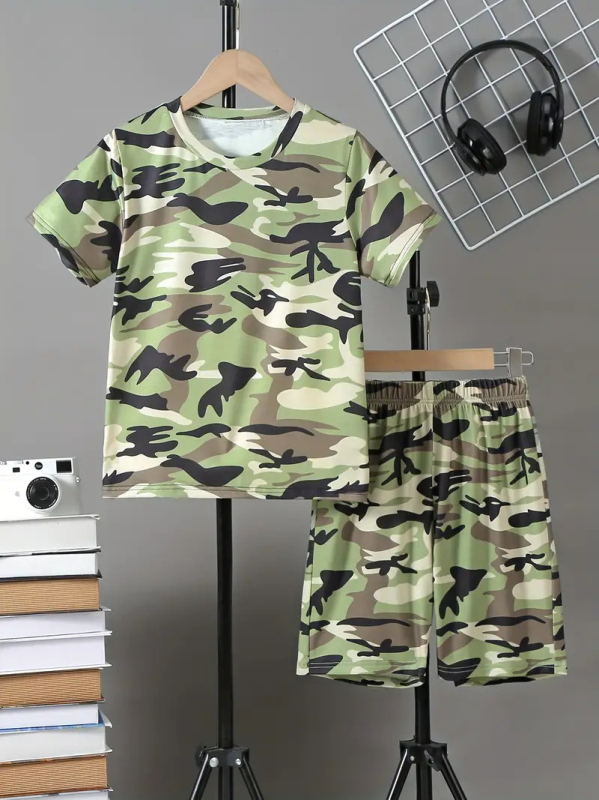 Personalizirano odijelo Ljetno novo za dječake Crtani film Lubanja Medvjed Majica kratkih rukava Kratke hlače Trend RA01 RD01