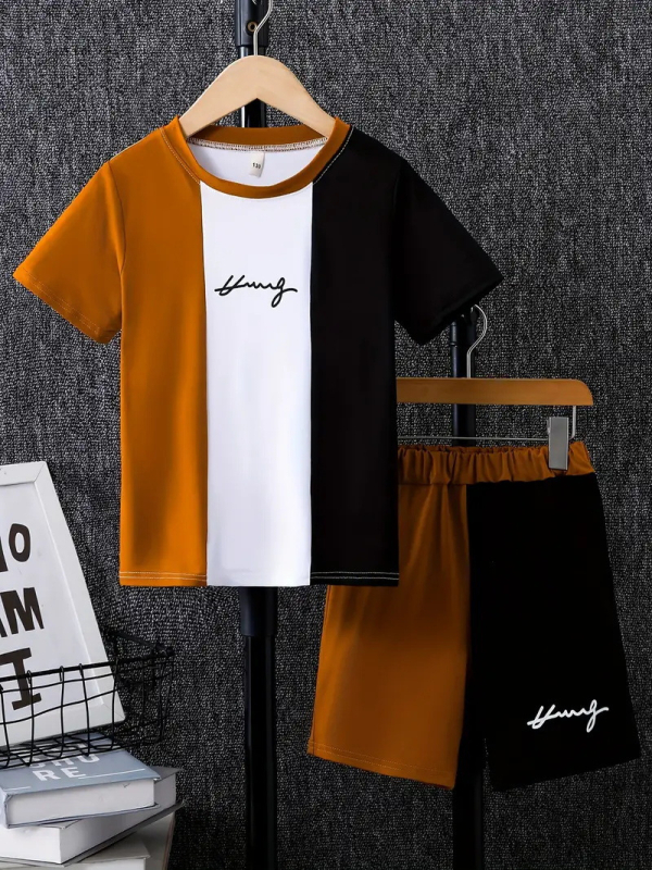 Personalizirano odijelo Ljetno novo za dječake Crtani film Lubanja Medvjed Majica kratkih rukava Kratke hlače Trend RA01 RD01