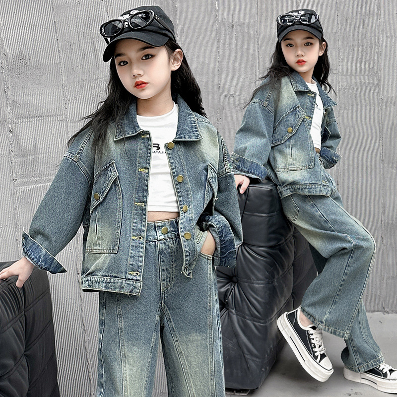 Mergaitės pavasarinis džinsinis paltas berniukui, 2024 m. pavasario ir rudens retro stiliaus korėjietiško stiliaus madingas mergaičių megztinis berniukui.