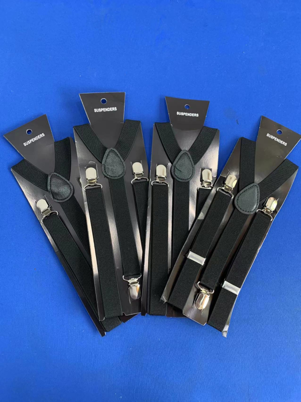 Lasteprogramm etendus riided suur koori esinemine riided luule ettelugemine saatejuht