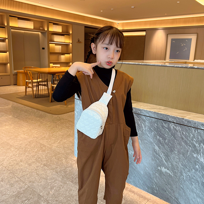 Bērnu soma pavasarim un vasarai, jauna, konfekšu krāsā, mīlestības izšūšanas diegi, mazuļu krūšu soma, rietumu stila meiteņu viegla kurjera soma monētu maciņam