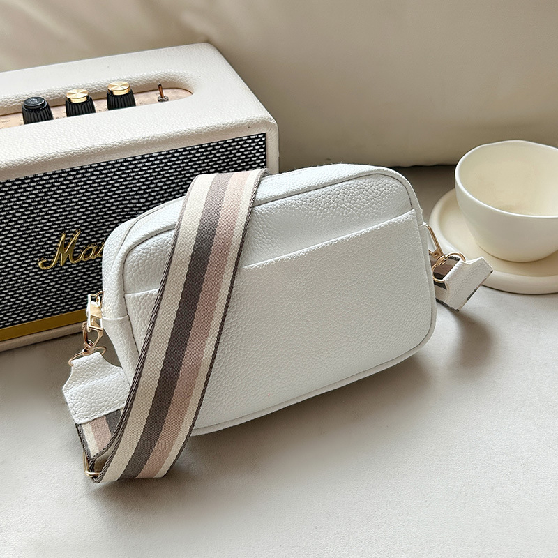 Piiriülese väliskaubanduse naiste kott 2024 sügis ja talv uus väike ruudukujuline kott xiangfeng lai õlarihm õla diagonaalne kott hulgimüük