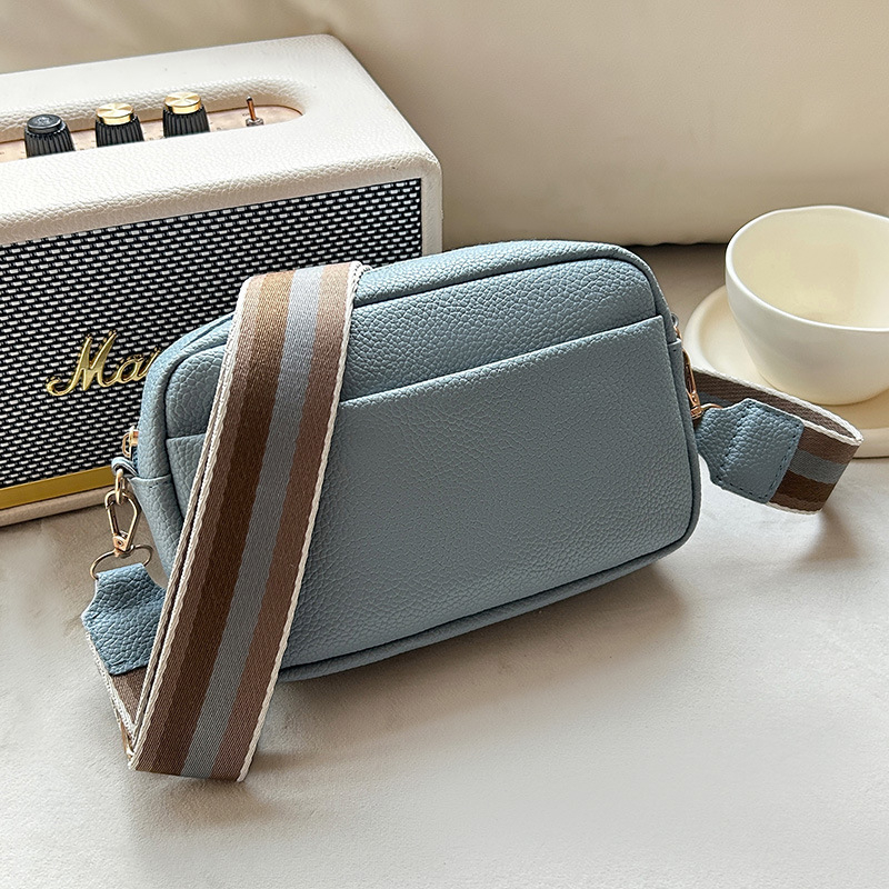 Piiriülese väliskaubanduse naiste kott 2024 sügis ja talv uus väike ruudukujuline kott xiangfeng lai õlarihm õla diagonaalne kott hulgimüük