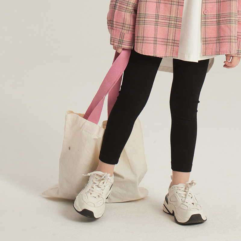 Lányok Tiszta Színű Leggings 2025 Tavaszi Gyermek Koreai Stílusú Kényelmes és Sokoldalú Stretch Nadrág Vékony Feszes Leggings