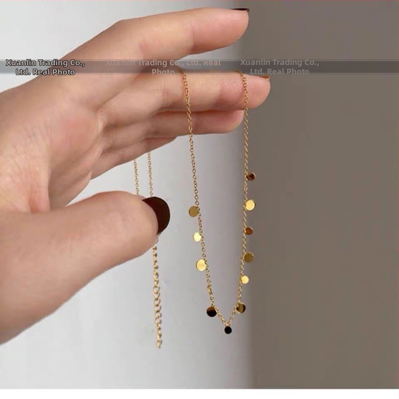 Bezkrāsaina titāna tērauda Super Flash dzirkstošo ūdens pilienu maza apaļa kaklarota sievietēm, sakrauta maza kvadrātveida atslēgas kaula ķēdītes kaklarota