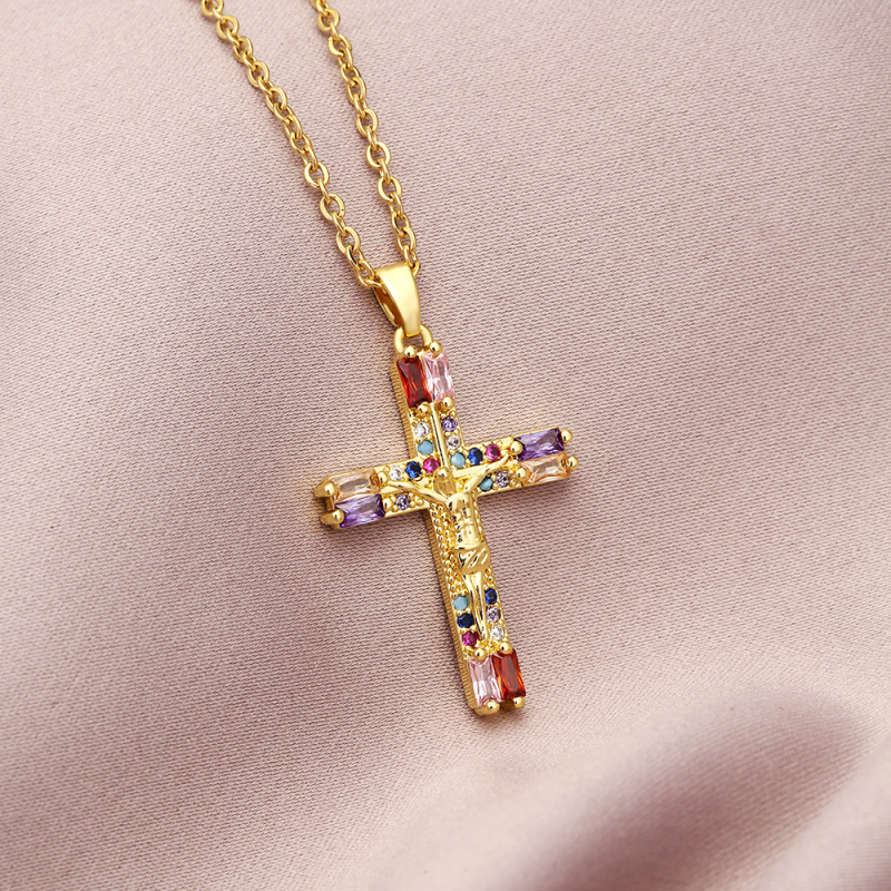 Euroopa ja Ameerika moeehted rist ripats kaelakee naiste temperament mitmekülgne värv tsirkoon peen mood rangluu kett