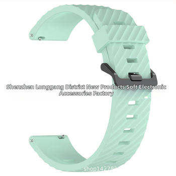 „Samsung Watch 7“ eglės spalvos silikoninis dirželis su juoda sagtimi, 20/22 mm, eglės spalvos.