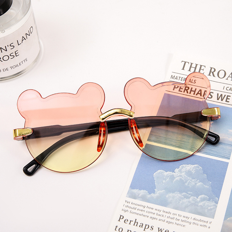 Karukujulised ühes tükis raamiga laste päikeseprillid, armsad koomiksiprillid, päikesesirm, UV-kaitsega gradientvärvi päikeseprillid, kassisilmaprillid