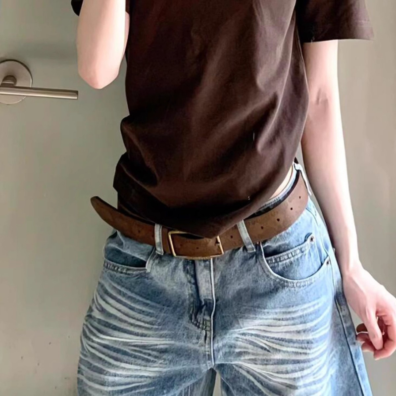 Pronksmustriga pruunis stiilis retro vanaaegse mustriga kunstilises stiilis dekadentlik vöö kõrgetasemelise etnilise stiiliga vöö