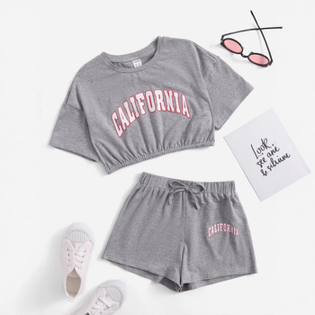 2025 Διασυνοριακό Ευρωπαϊκό και Αμερικανικό δημοφιλές γυναικείο κοντομάνικο κοστούμι Καλοκαιρινά γυναικεία ψηφιακά τυπωμένα ρούχα σπιτιού Casual κοστούμι